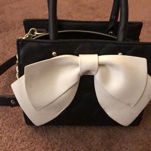 Betsey Johnson Bow purse